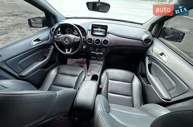 Хэтчбек Mercedes-Benz B-Class 2015 в 