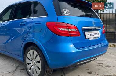 Хэтчбек Mercedes-Benz B-Class 2014 в 