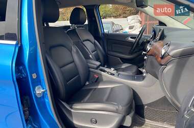 Хэтчбек Mercedes-Benz B-Class 2014 в 