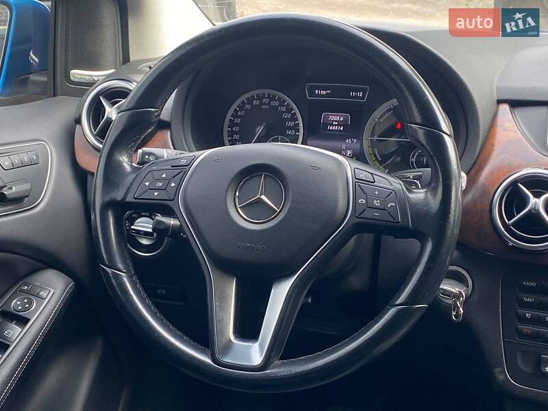 Хэтчбек Mercedes-Benz B-Class 2014 в Киеве