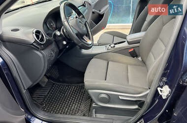 Хэтчбек Mercedes-Benz B-Class 2017 в 