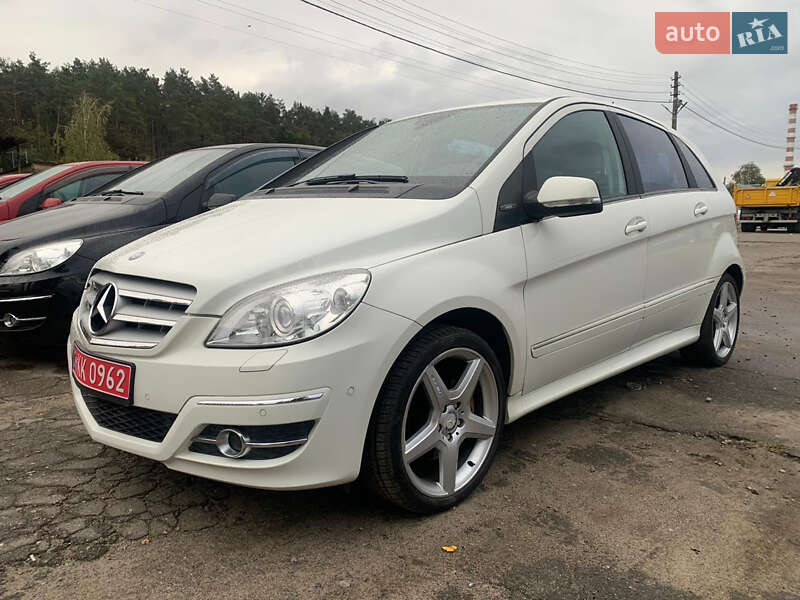 Mercedes-Benz B-Class 2010