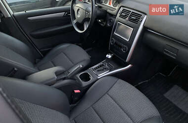 Хэтчбек Mercedes-Benz B-Class 2010 в 