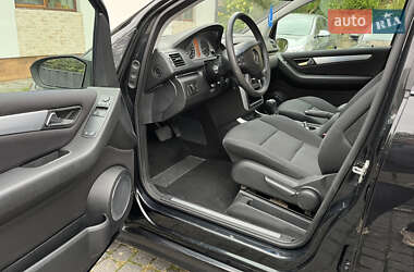 Хэтчбек Mercedes-Benz B-Class 2006 в 