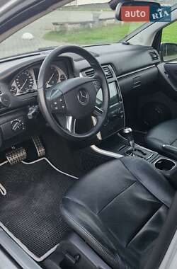 Хэтчбек Mercedes-Benz B-Class 2011 в 