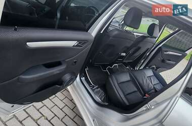 Хэтчбек Mercedes-Benz B-Class 2011 в 
