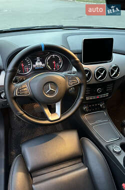 Хэтчбек Mercedes-Benz B-Class 2015 в 