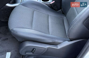 Хэтчбек Mercedes-Benz B-Class 2011 в 