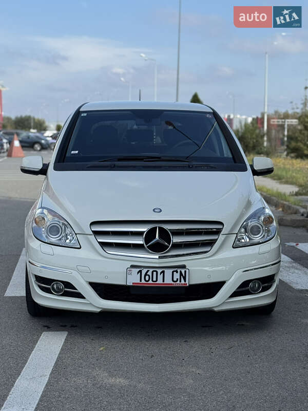 Хэтчбек Mercedes-Benz B-Class 2010 в Киеве