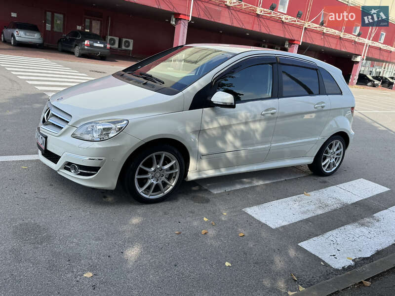 Хэтчбек Mercedes-Benz B-Class 2010 в Киеве