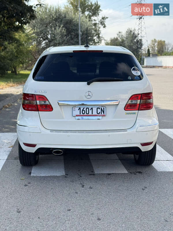 Хэтчбек Mercedes-Benz B-Class 2010 в Киеве