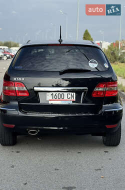 Хэтчбек Mercedes-Benz B-Class 2010 в 