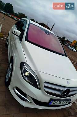Хетчбек Mercedes-Benz B-Class 2015 в Житомирі
