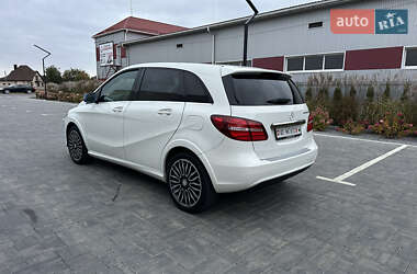 Хэтчбек Mercedes-Benz B-Class 2015 в 