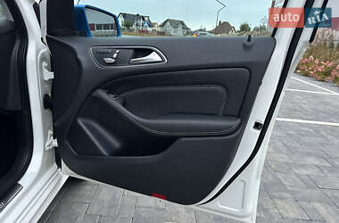 Хэтчбек Mercedes-Benz B-Class 2015 в 