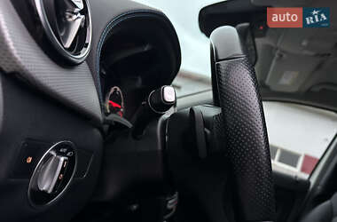 Хэтчбек Mercedes-Benz B-Class 2015 в 