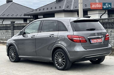 Хэтчбек Mercedes-Benz B-Class 2015 в 