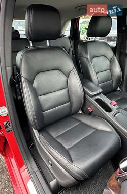 Хэтчбек Mercedes-Benz B-Class 2013 в 