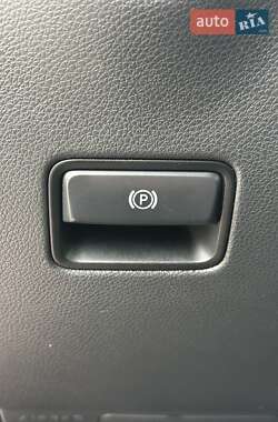 Хэтчбек Mercedes-Benz B-Class 2013 в 