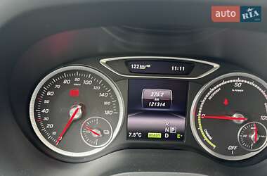 Хэтчбек Mercedes-Benz B-Class 2015 в 