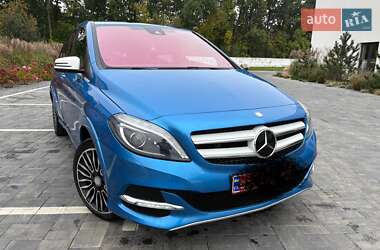 Хэтчбек Mercedes-Benz B-Class 2015 в 