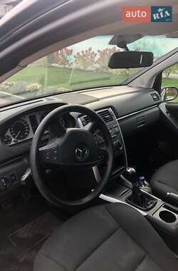 Хэтчбек Mercedes-Benz B-Class 2005 в 