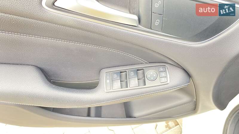 Хэтчбек Mercedes-Benz B-Class 2016 в Киеве