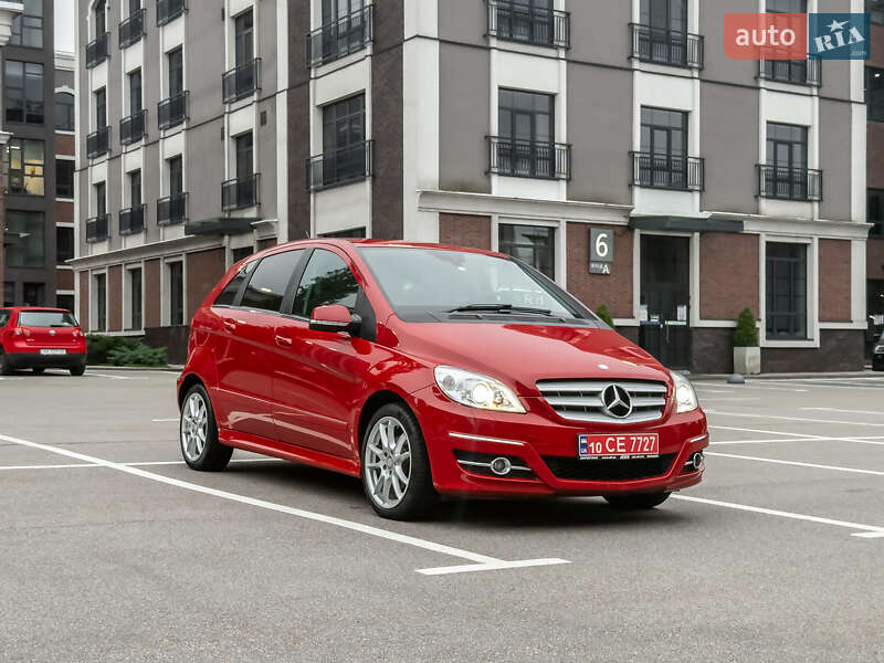 Хетчбек Mercedes-Benz B-Class 2010 в Києві фото Хетчбек Mercedes-Benz B-Class 2010 в Києві