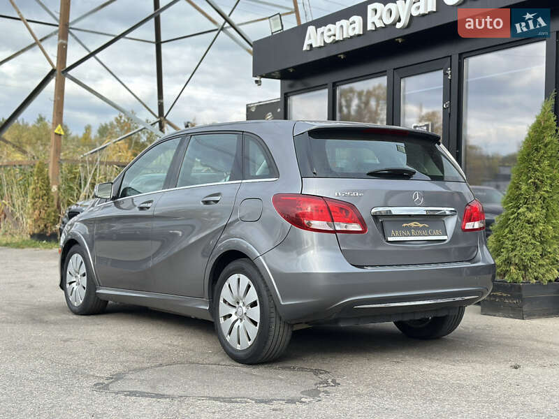 Хэтчбек Mercedes-Benz B-Class 2016 в Харькове