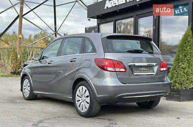 Хэтчбек Mercedes-Benz B-Class 2016 в 