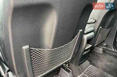 Хэтчбек Mercedes-Benz B-Class 2010 в 