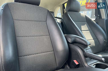 Хэтчбек Mercedes-Benz B-Class 2009 в 