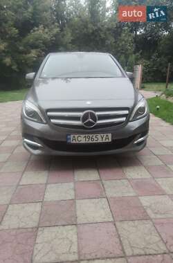 Хэтчбек Mercedes-Benz B-Class 2015 в 