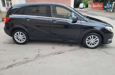 Хэтчбек Mercedes-Benz B-Class 2014 в 