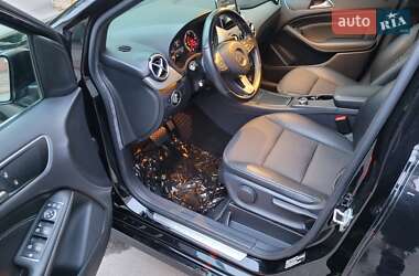 Хэтчбек Mercedes-Benz B-Class 2014 в 
