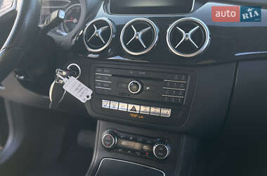 Хэтчбек Mercedes-Benz B-Class 2014 в 