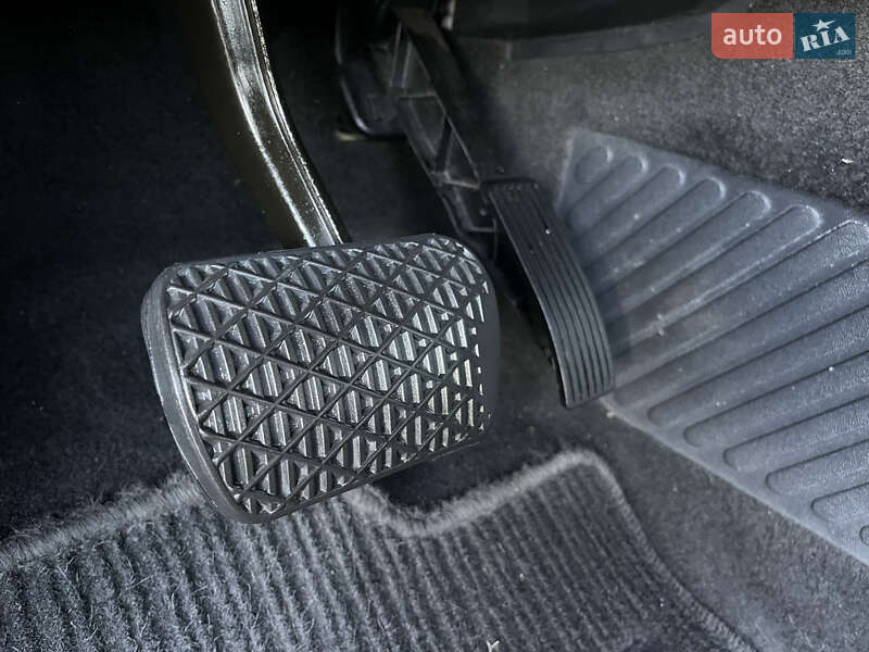 Хэтчбек Mercedes-Benz B-Class 2007 в Ровно фото 91 Хэтчбек Mercedes-Benz B-Class 2007 в Ровно