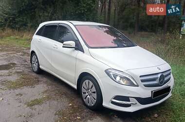 Хэтчбек Mercedes-Benz B-Class 2015 в Киеве