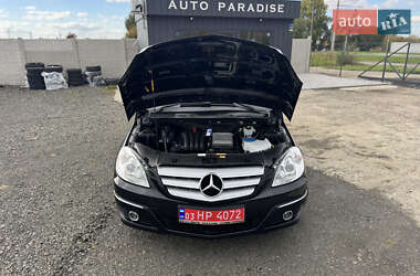 Хэтчбек Mercedes-Benz B-Class 2010 в 