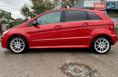 Хэтчбек Mercedes-Benz B-Class 2010 в 