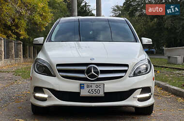 Хэтчбек Mercedes-Benz B-Class 2014 в 