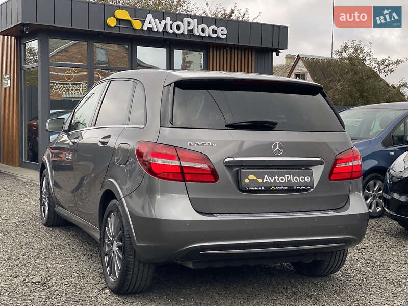 Хэтчбек Mercedes-Benz B-Class 2016 в Луцке