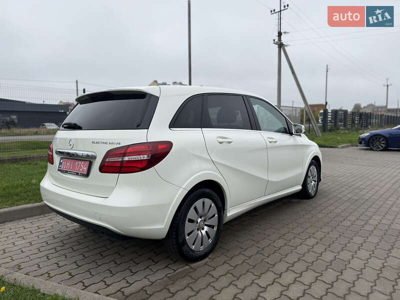 Хэтчбек Mercedes-Benz B-Class 2015 в Радехове