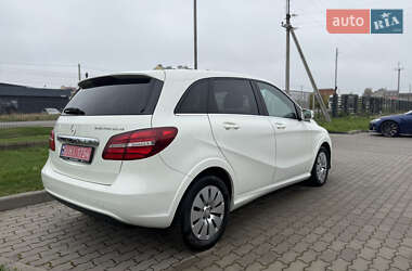Хэтчбек Mercedes-Benz B-Class 2015 в 