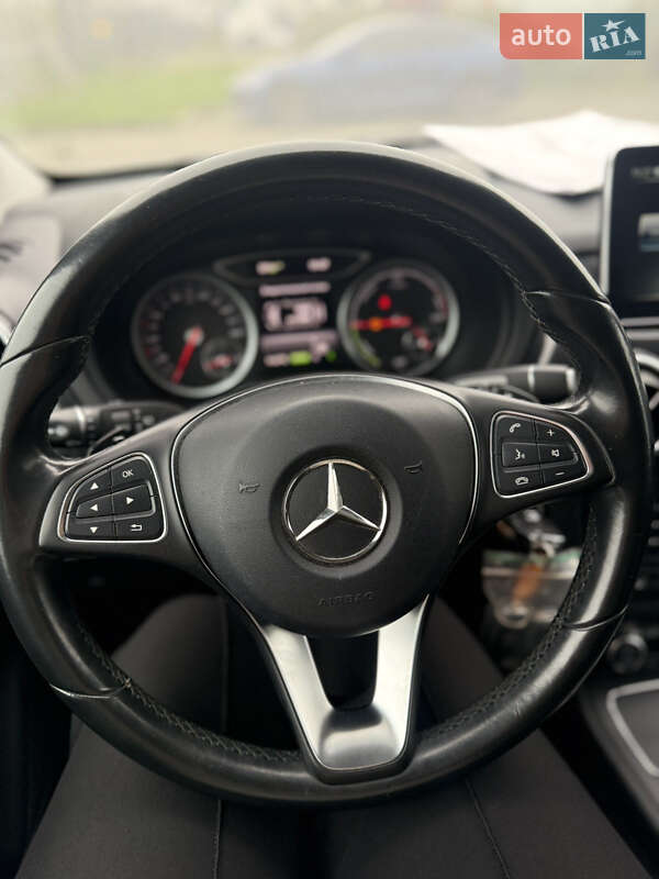 Хэтчбек Mercedes-Benz B-Class 2015 в Радехове