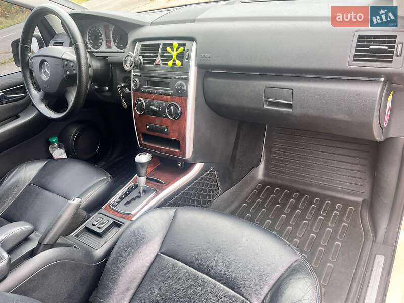 Хетчбек Mercedes-Benz B-Class 2010 в Миколаєві