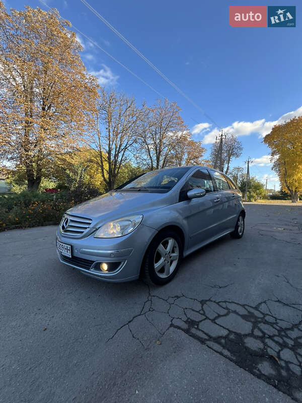 Хэтчбек Mercedes-Benz B-Class 2005 в 