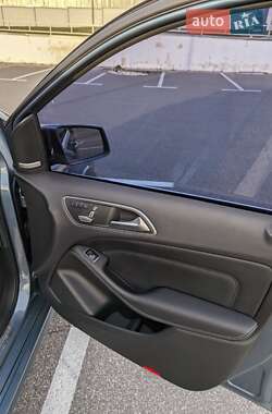 Хетчбек Mercedes-Benz B-Class 2014 в 