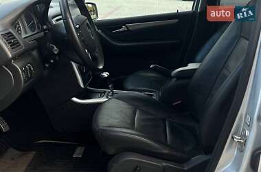 Хэтчбек Mercedes-Benz B-Class 2010 в 