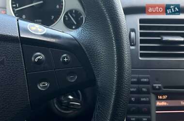 Хэтчбек Mercedes-Benz B-Class 2010 в 